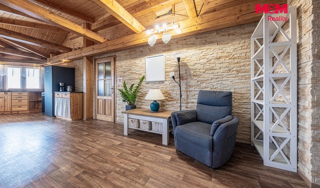 Prodej domu 384 m² s pozemkem 2 948 m², Blatno – náhled fotky 28