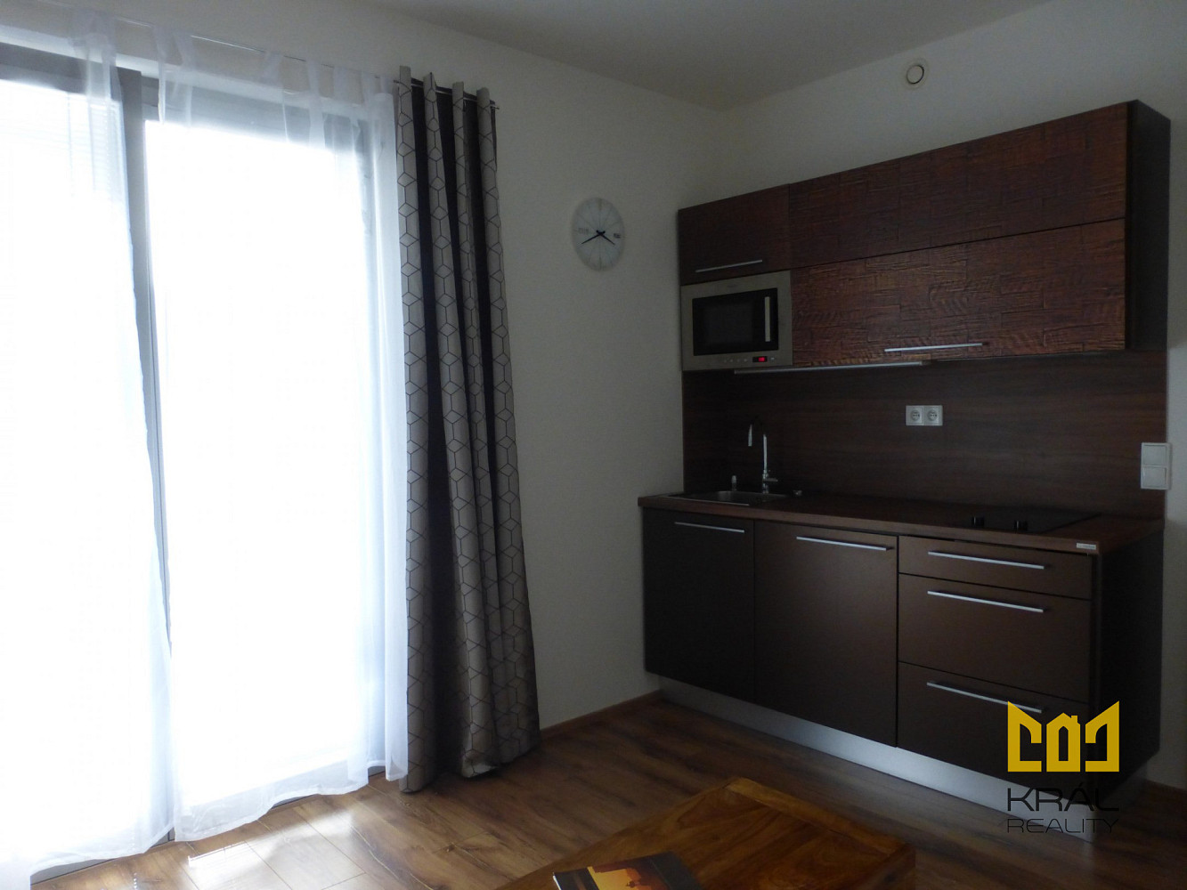 Pronájem bytu 1+kk 22 m² — photo 3