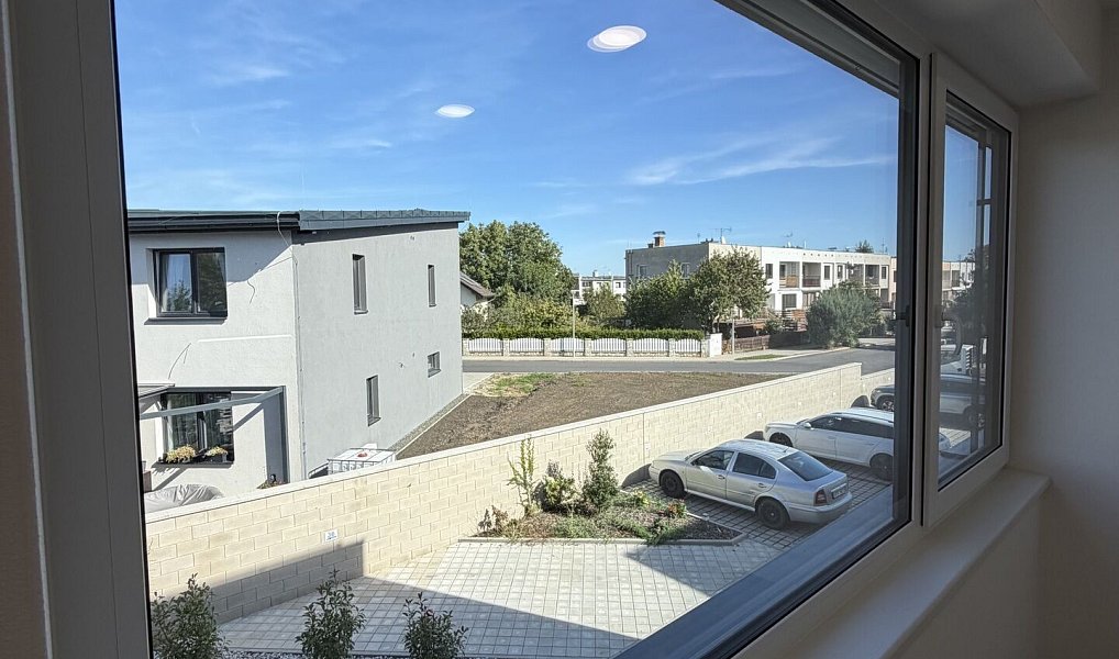 Pronájem bytu 1+kk 23 m², Mladá Boleslav – náhled fotky 3