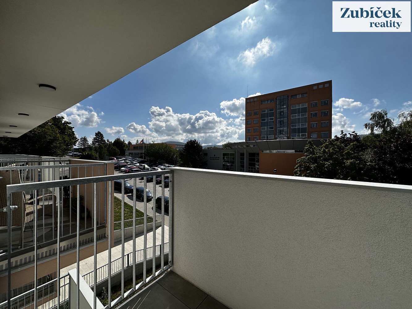 Pronájem bytu 1+kk 34 m² – fotografie 3