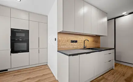 Prodej bytu 2+1 43 m², Bezděkovská, Strakonice - Strakonice II