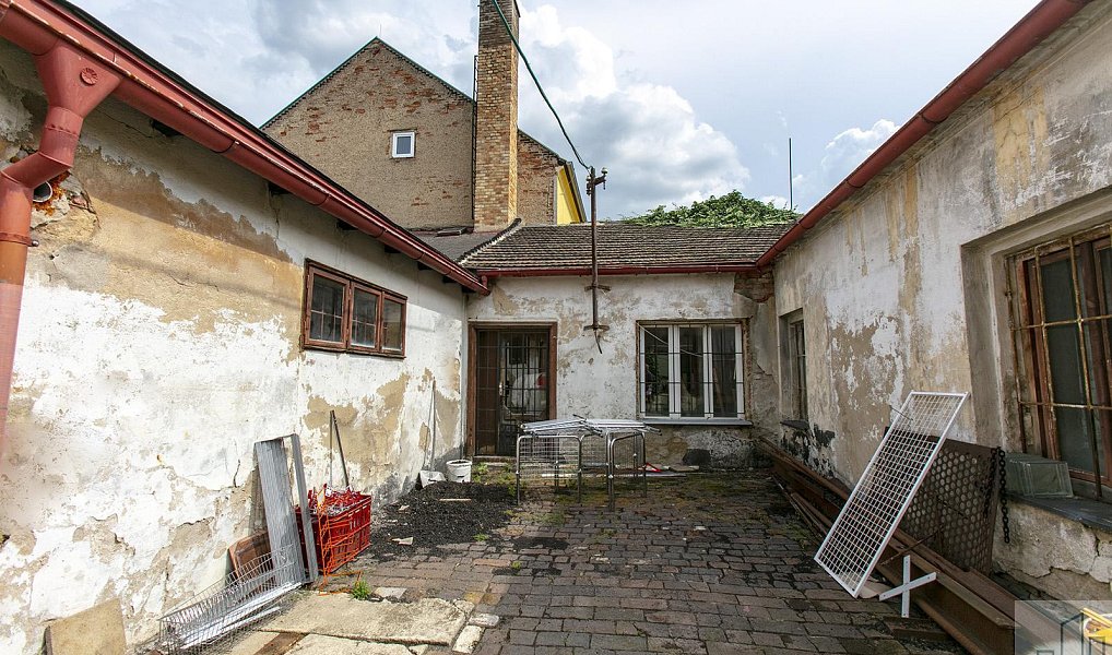 Prodej výrobních prostor 255 m², Lahošť – náhled fotky 21