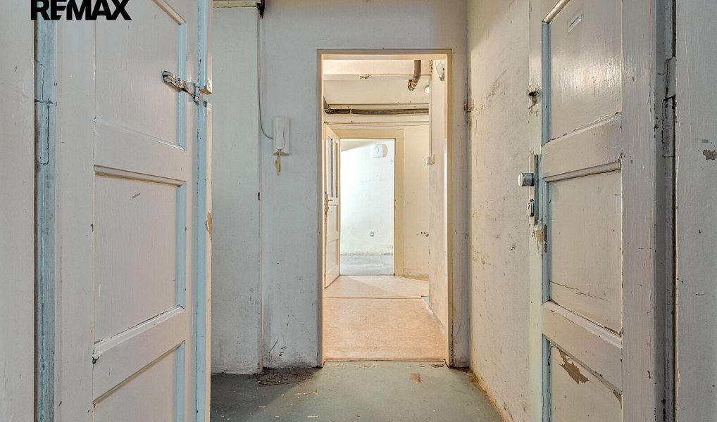Prodej kanceláře 77 m², Praha – náhled fotky 15