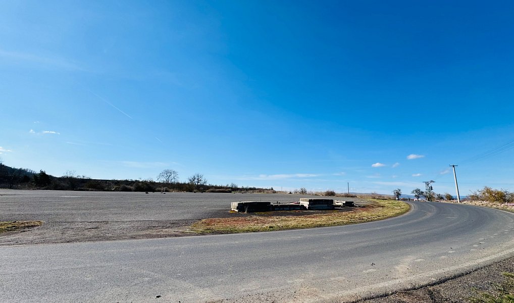 Prodej stavebního pozemku 3 968 m², Podbořany – náhled fotky 3