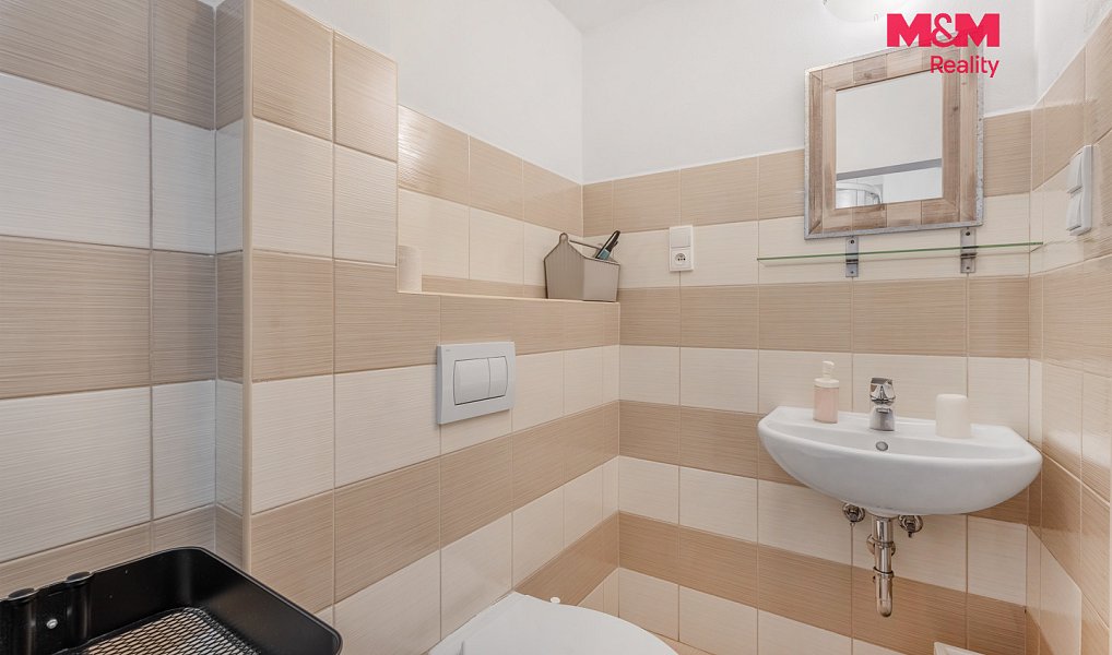 Prodej ubytovacího objektu 300 m², Hřensko – náhled fotky 17