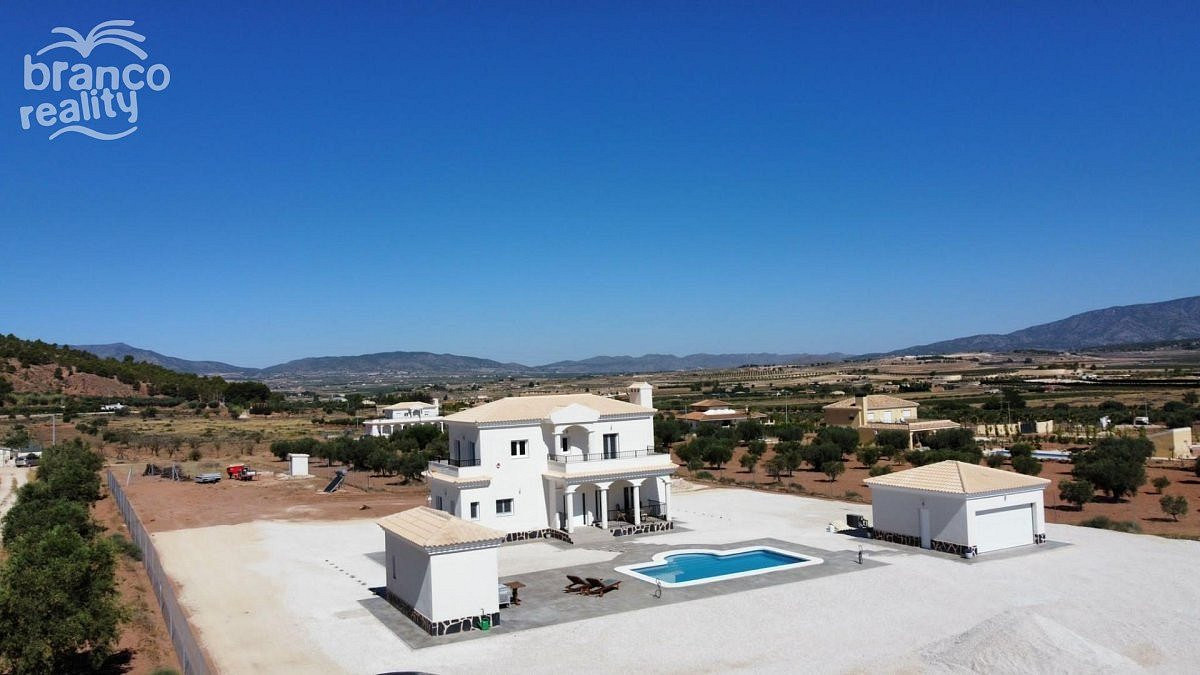 Prodej domu 180 m² s pozemkem 10 000 m² - Vista 6
