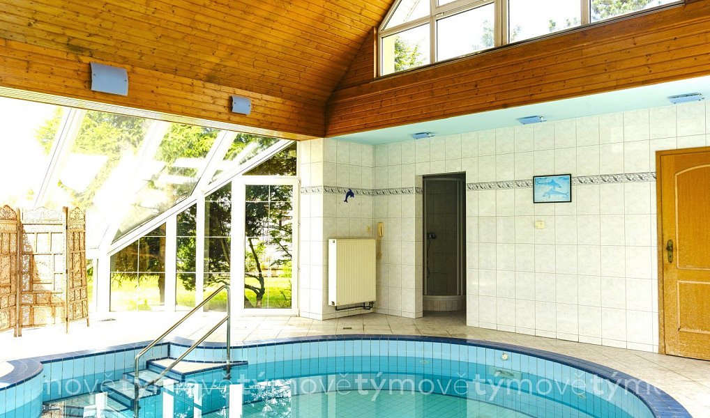 Prodej domu 370 m² s pozemkem 2 117 m², Přelouč – náhled fotky 9