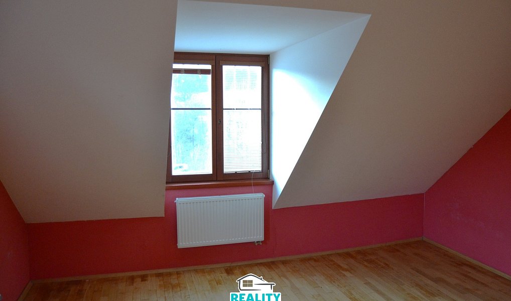 Prodej domu 690 m² s pozemkem 611 m², Hejnice – náhled fotky 21