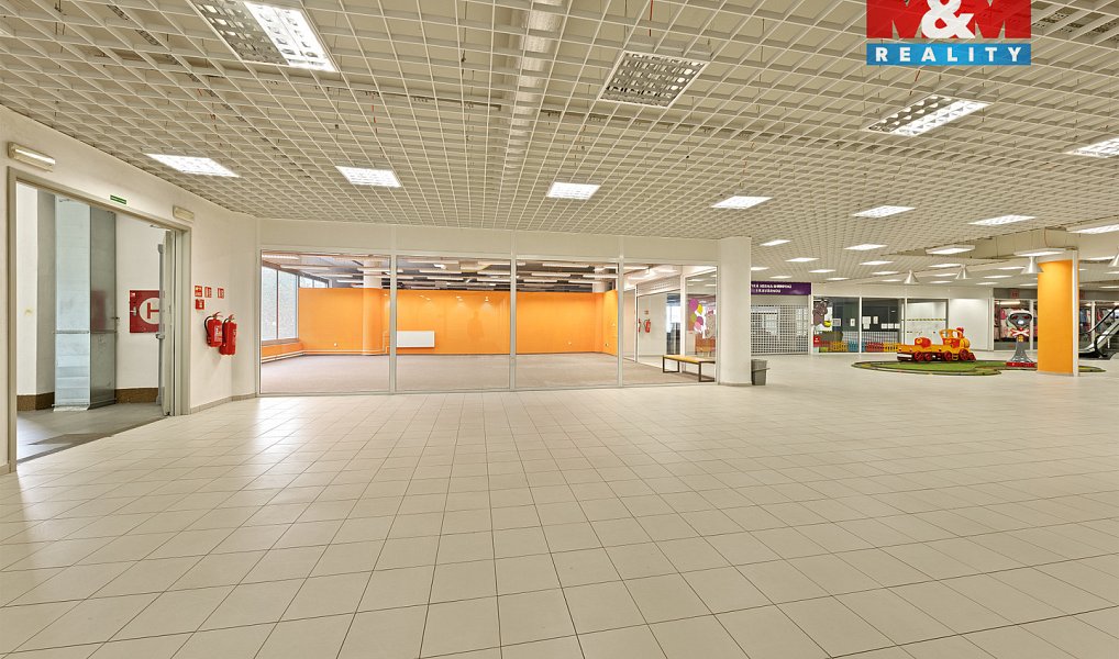 Pronájem obchodních prostor 230 m², Děčín – náhled fotky 6