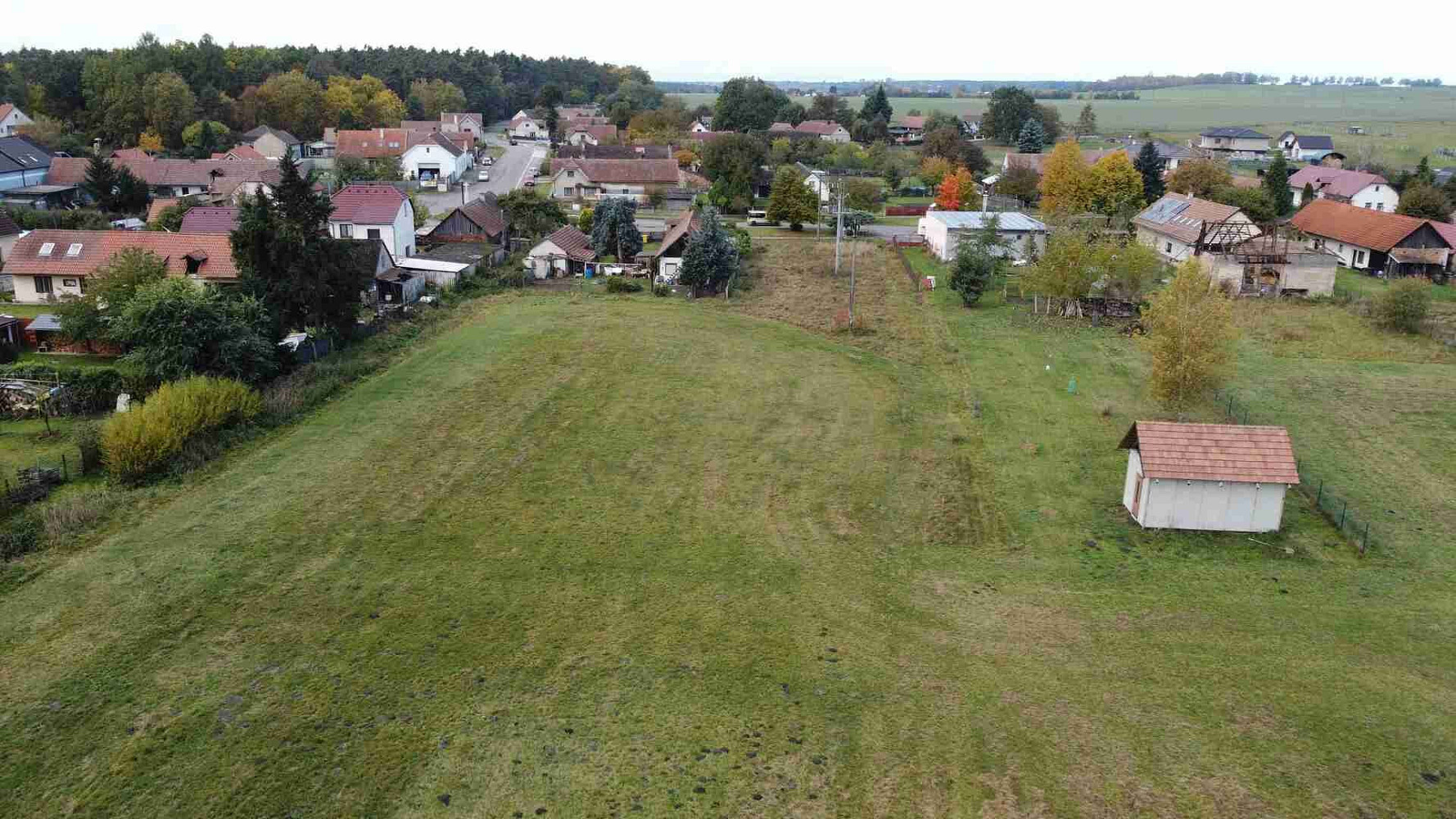 Prodej pozemku 906 m² – fotografie 2