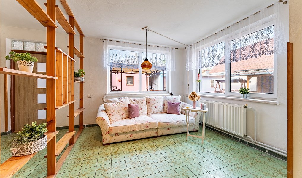 Prodej domu 200 m² s pozemkem 1 330 m², Kubšice – náhled fotky 8