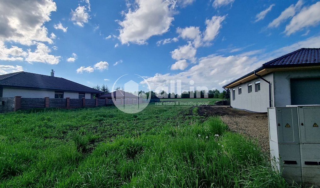 Prodej stavebního pozemku 997 m², Hoštice-Heroltice – náhled fotky 3