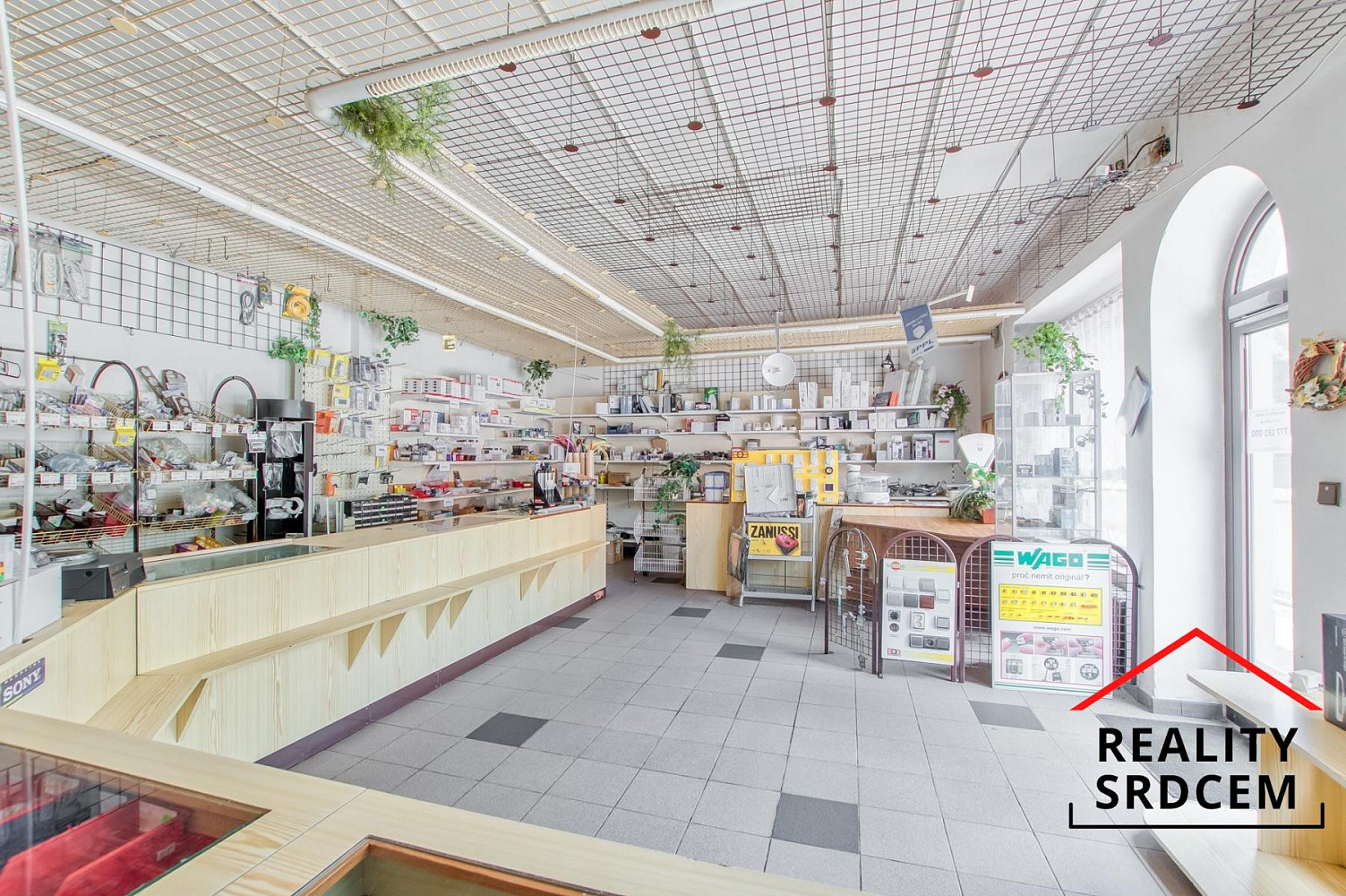 Prodej komerčního objektu (jiného typu) 600 m² – fotografie 2
