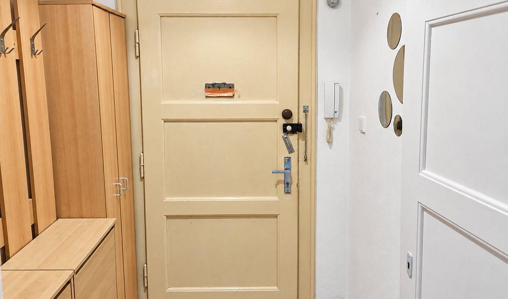 Pronájem bytu 2+kk 42 m², Praha – náhled fotky 9
