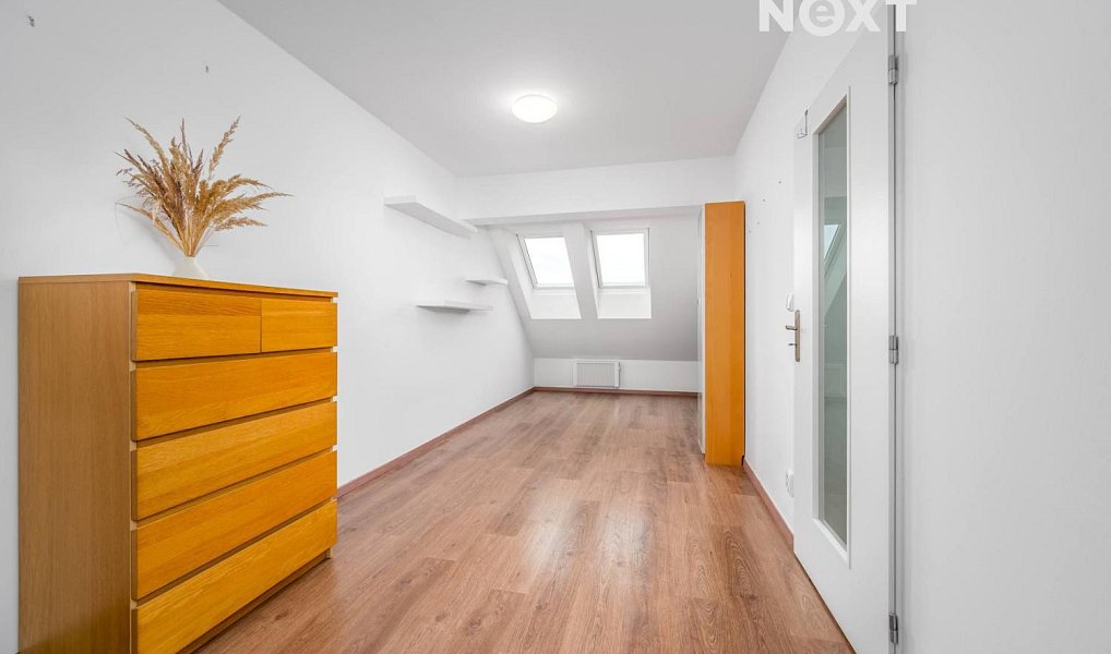 Prodej bytu 3+kk 95 m², Jinočany – náhled fotky 6