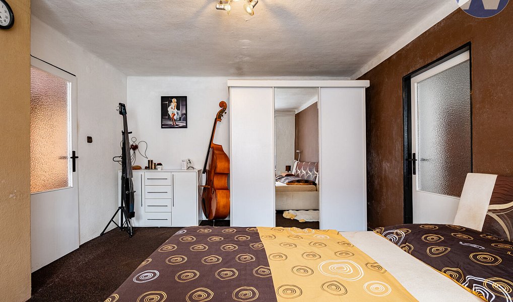 Prodej domu 172 m² s pozemkem 1 212 m², Slabčice – náhled fotky 14