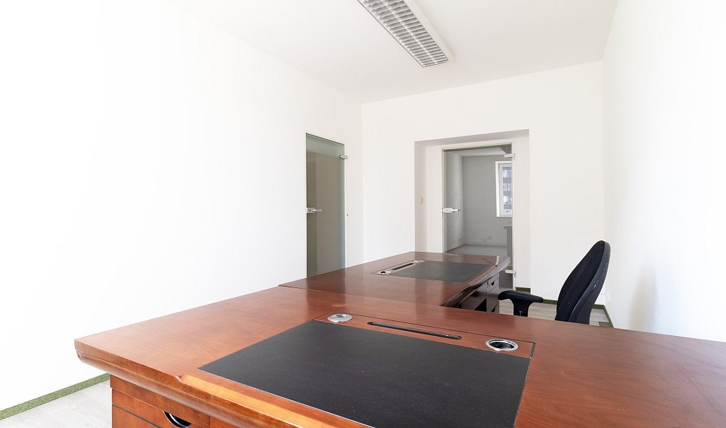 Pronájem kanceláře 124 m², Praha – náhled fotky 7