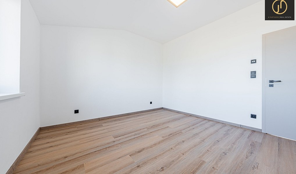 Prodej domu 120 m² s pozemkem 506 m², Kamenné Žehrovice – náhled fotky 28