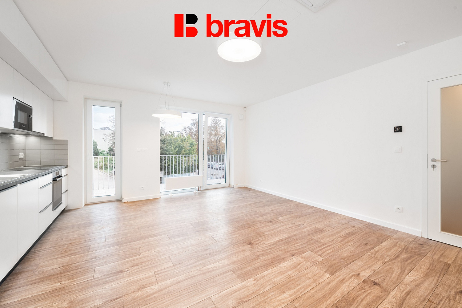 Pronájem kanceláře 66 m² — photo 3
