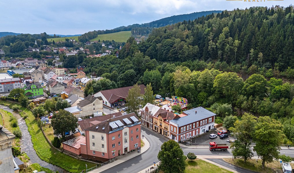 Prodej domu 380 m² s pozemkem 615 m², Kraslice – náhled fotky 32