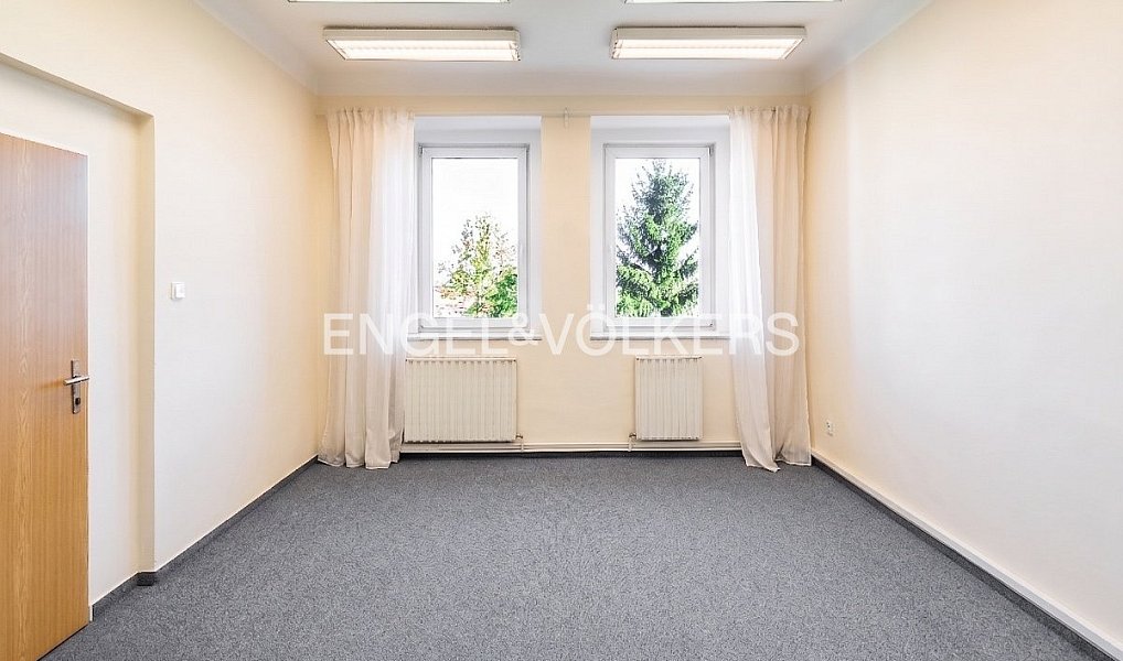 Pronájem kanceláře 35 m², Praha – náhled fotky 3