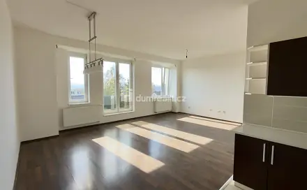 Pronájem bytu 4+kk 100 m², Holubova, Chlumec, okres Ústí nad Labem