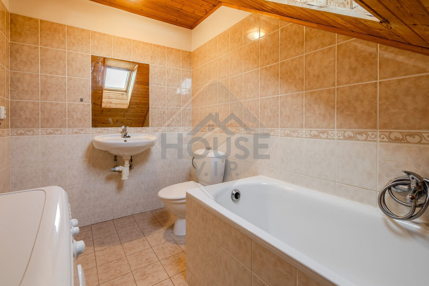 Prodej bytu 1+kk 48 m² – fotografie 4