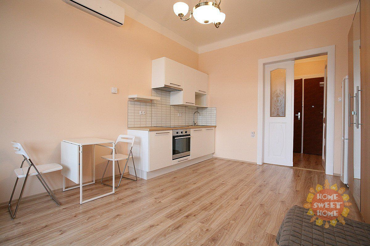 Pronájem bytu 1+kk 35 m² – fotografie 5