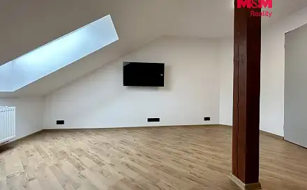 Pronájem bytu 1+kk 22 m², Klatovy - Luby