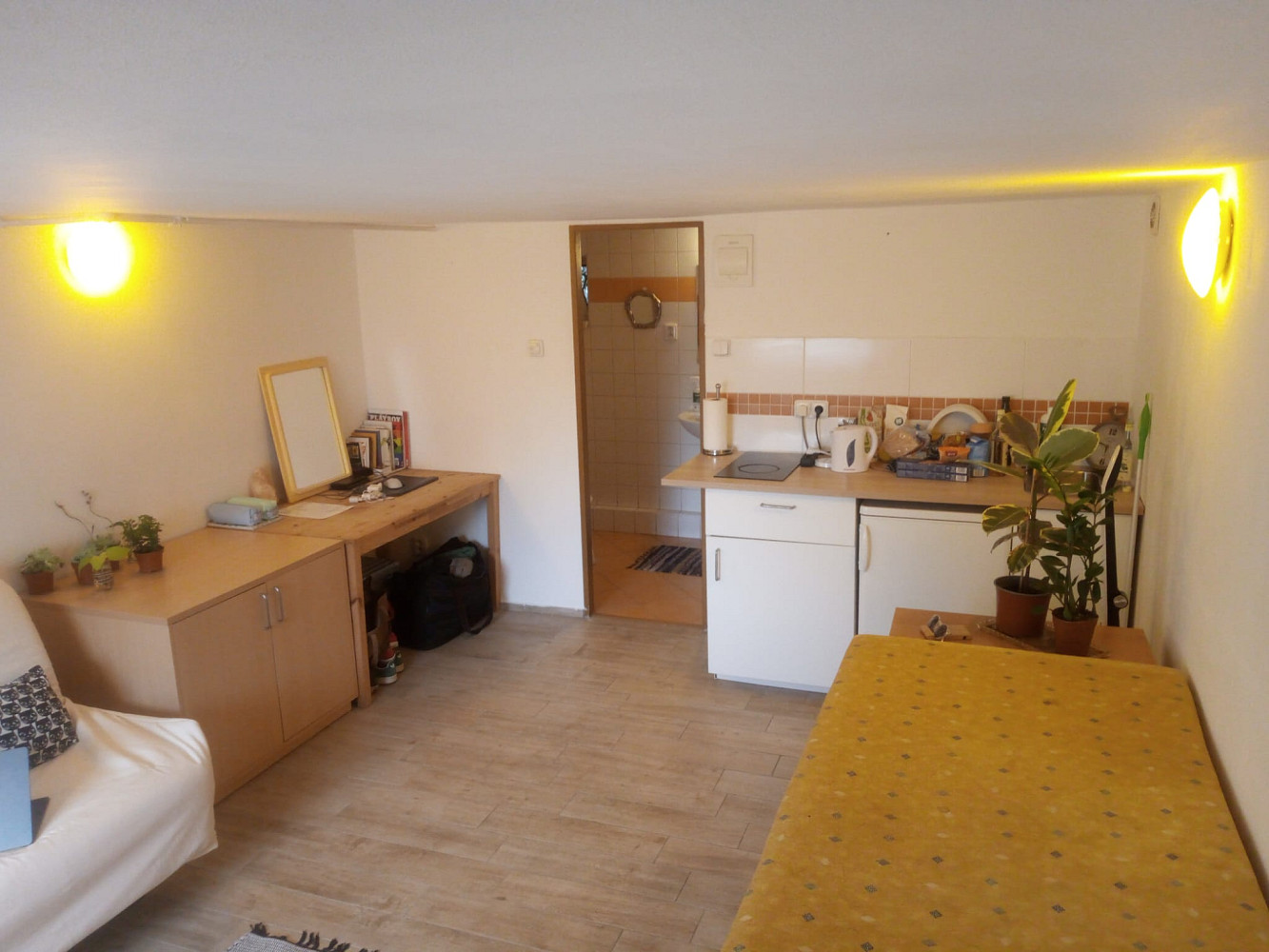 Pronájem bytu 1+kk 25 m² – fotografie 2