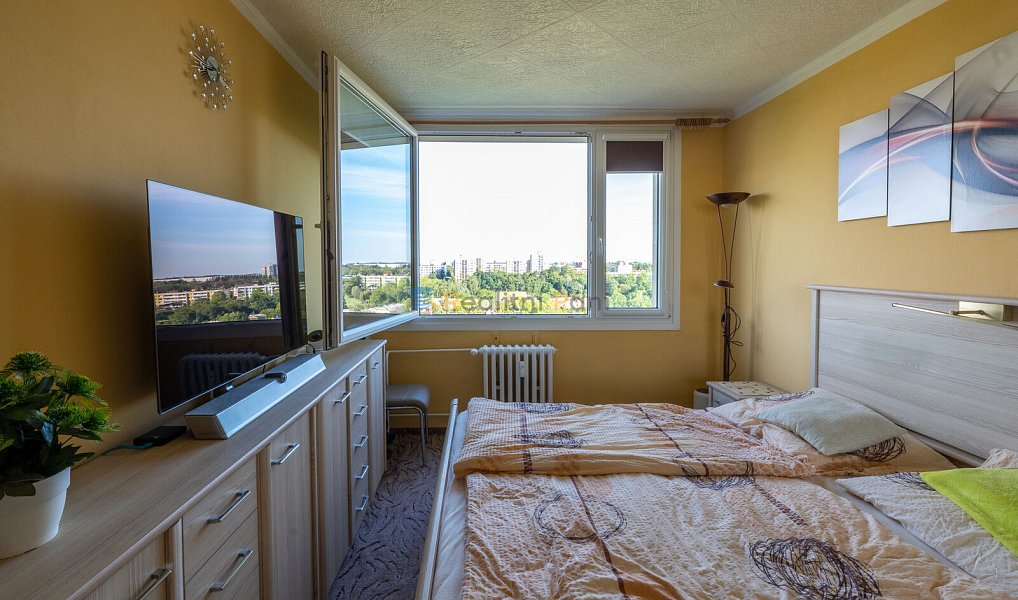 Prodej bytu 3+1 78 m², Praha – náhled fotky 30