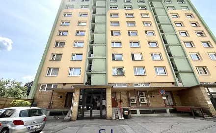 Pronájem bytu 1+kk 20 m², Budovatelů, Jablonec nad Nisou
