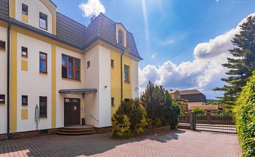 Prodej domu 550 m² s pozemkem 569 m², Jenečská, Praha 6 - Liboc