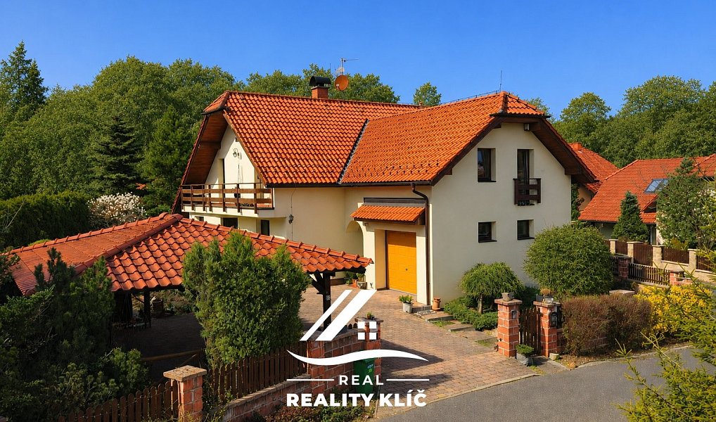 Prodej domu 240 m² s pozemkem 991 m², Ostrava – náhled fotky 2