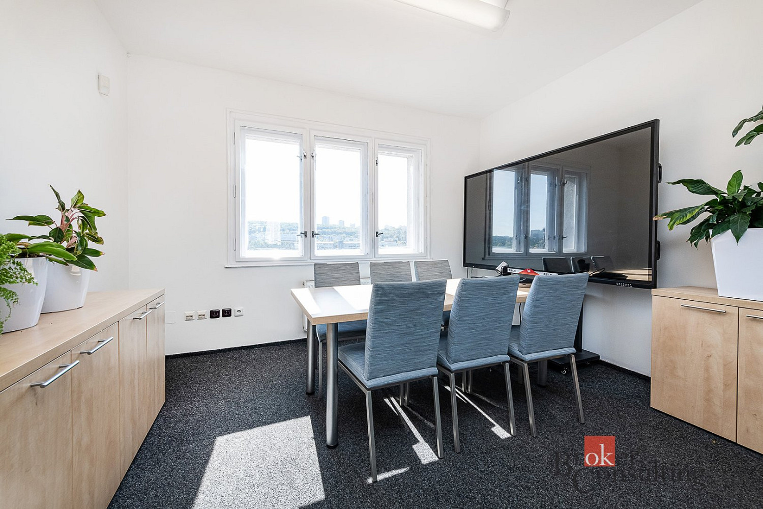 Pronájem kanceláře 95 m² – fotografie 2