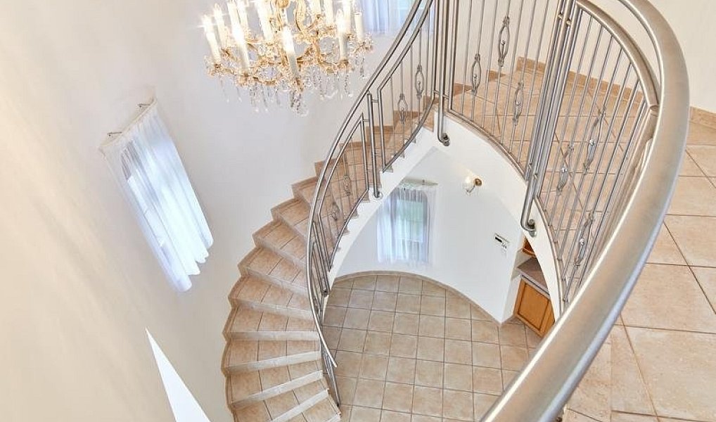 Pronájem domu 254 m² s pozemkem 779 m², Praha – náhled fotky 10