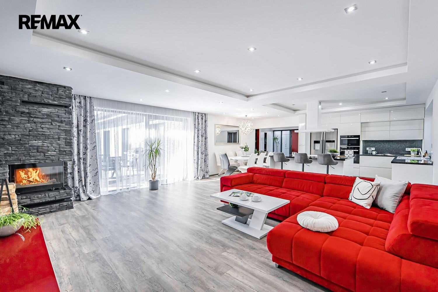 Prodej domu 221 m² s pozemkem 1 036 m² – fotografie 4
