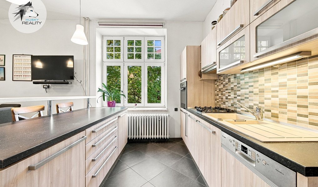 Prodej domu 268 m² s pozemkem 1 048 m², Napajedla – náhled fotky 15