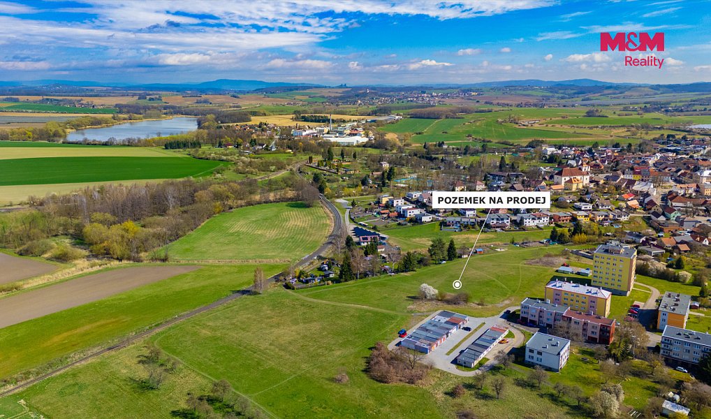 Prodej stavebního pozemku 4 475 m², Dolní Bousov – náhled fotky 3