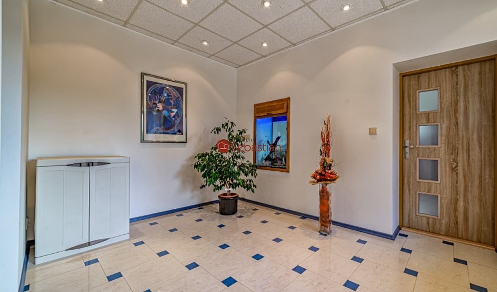 Pronájem kanceláře 216 m², Mlékojedy – náhled fotky 2