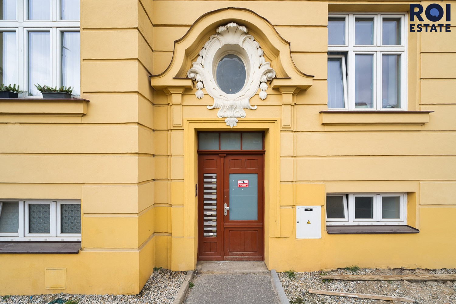 Prodej nájemního domu, činžáku 1 445 m² – fotografie 2