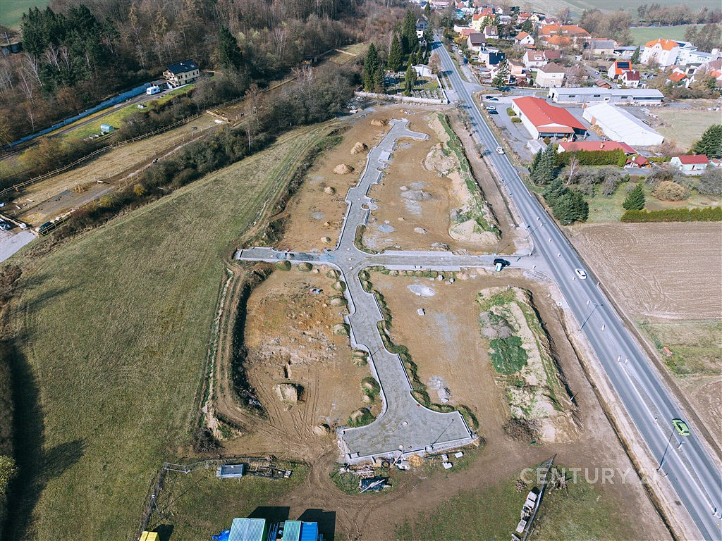 Prodej stavebního pozemku 1 056 m² – pohled 6