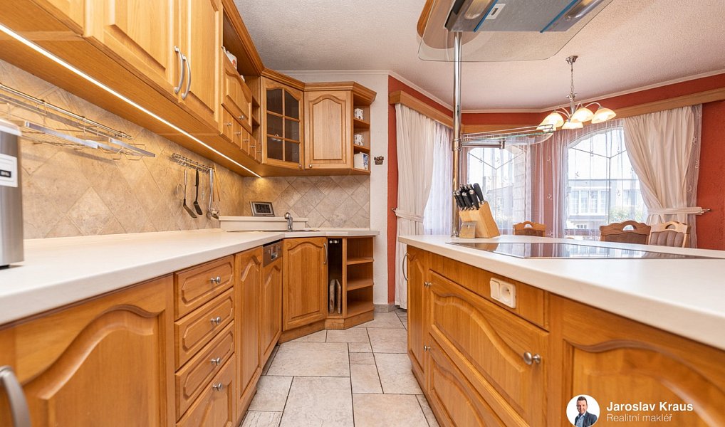 Prodej domu 250 m² s pozemkem 769 m², Nechanice – náhled fotky 14