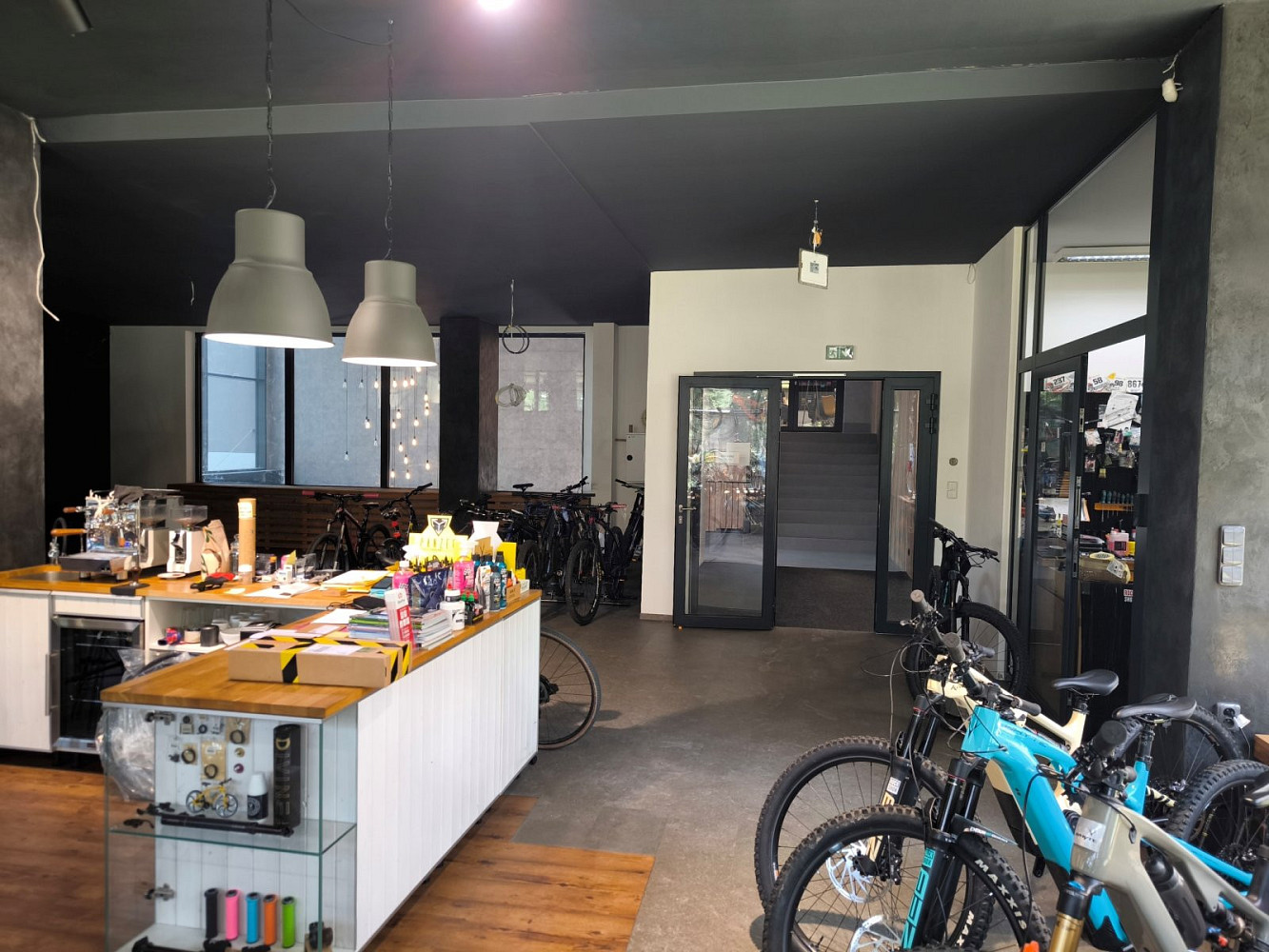 Pronájem obchodních prostor 356 m² – fotografie 5