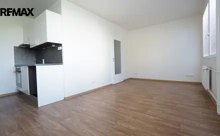 Pronájem bytu 1+kk 27 m²
