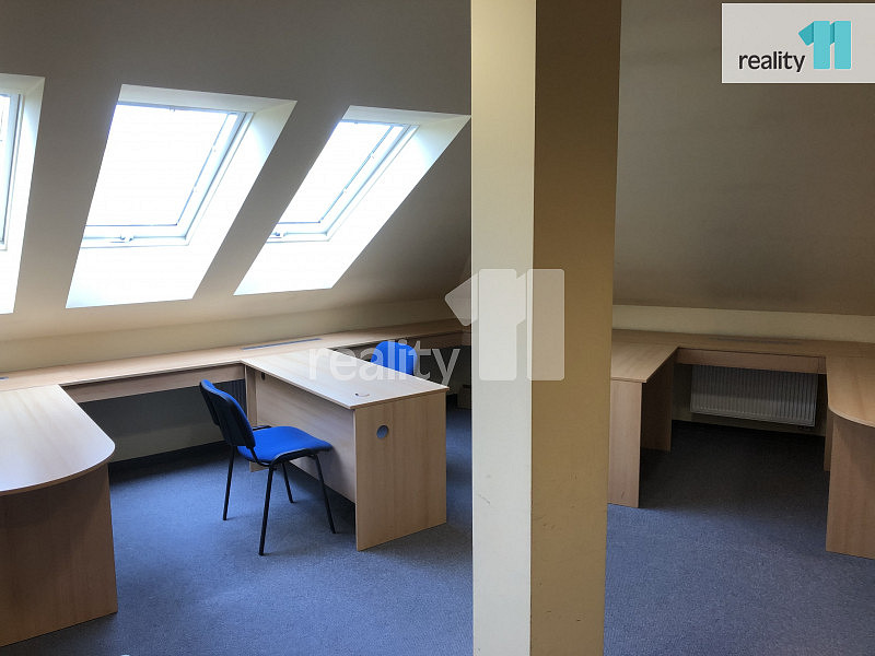 Pronájem kanceláře 33 m² — photo 3