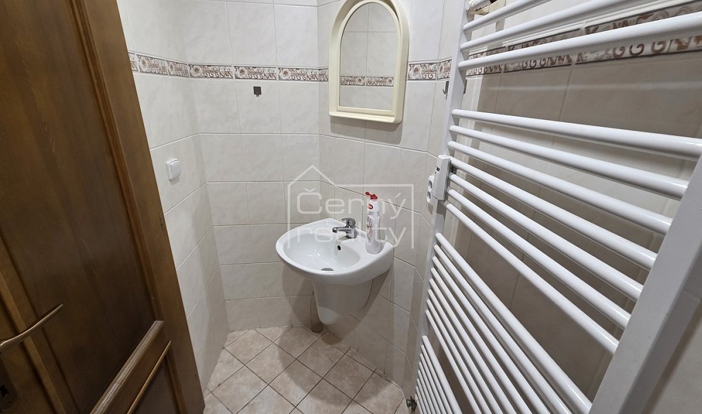 Pronájem obchodních prostor 80 m², Trutnov – náhled fotky 17