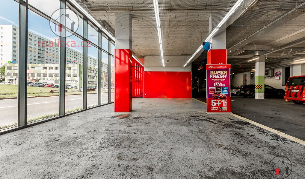 Prodej obchodních prostor 173 m², Praha – náhled fotky 2