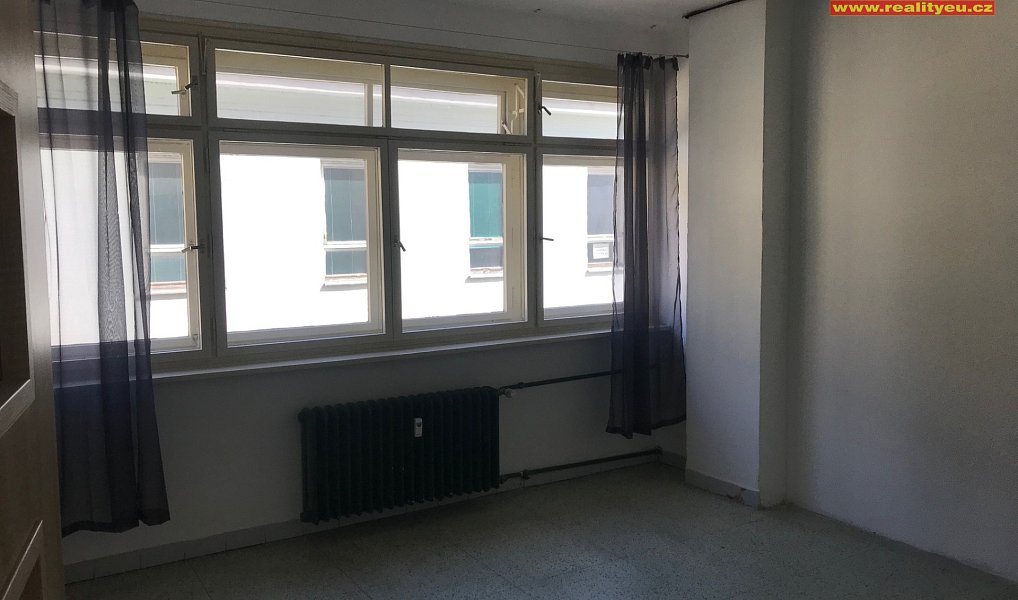 Pronájem obchodních prostor 160 m², Náchod – náhled fotky 6