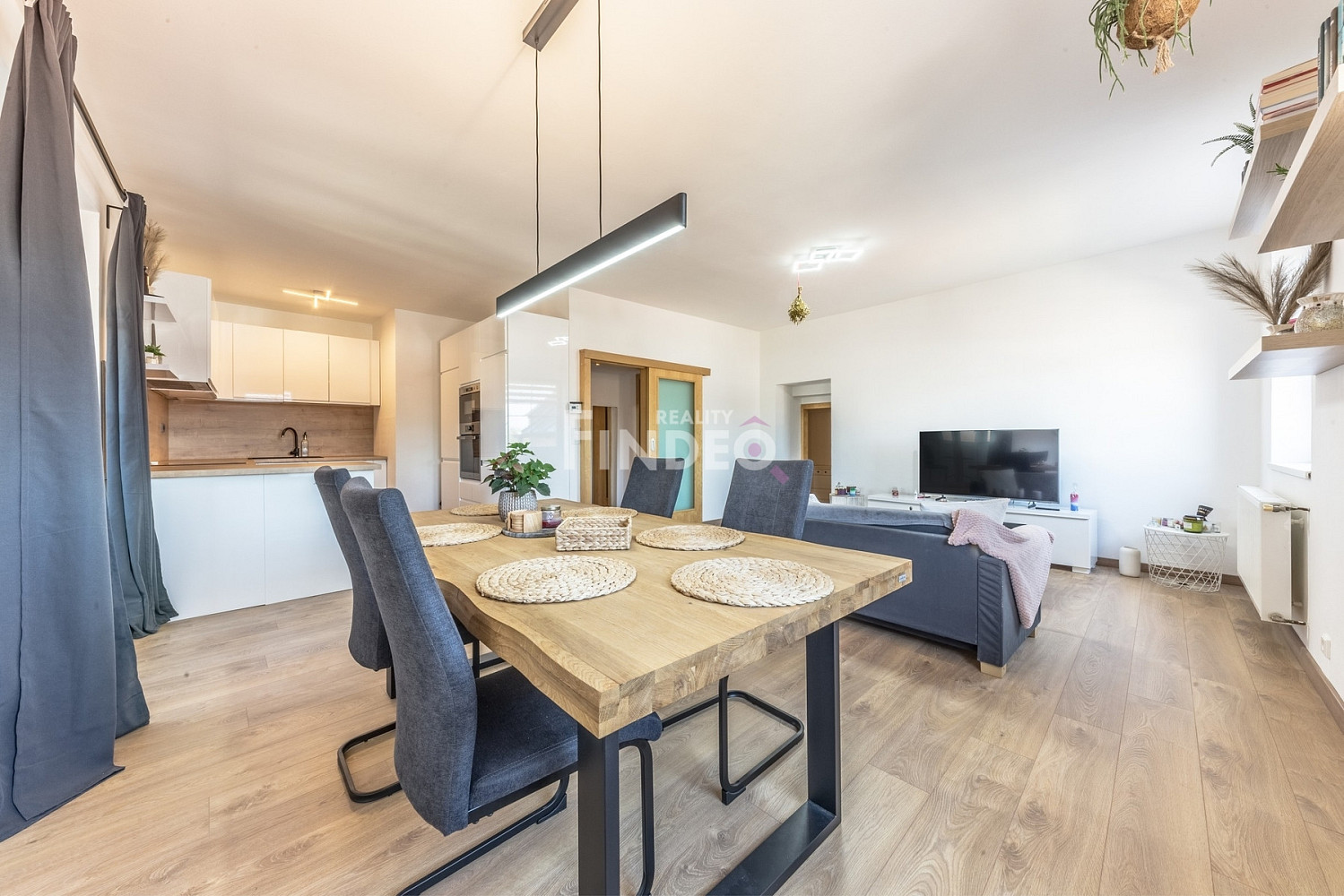 Prodej bytu 3+kk 98 m² — photo 2